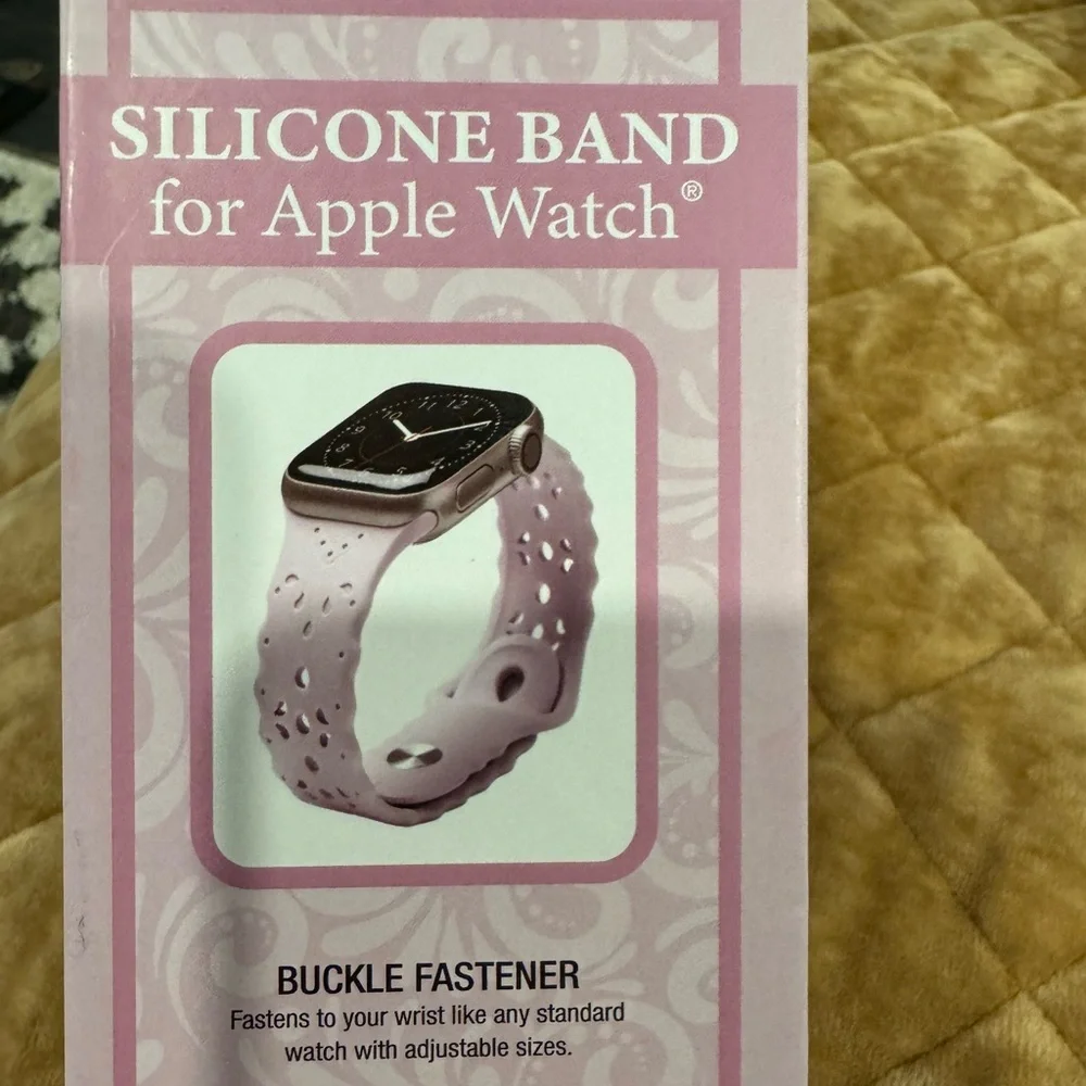 Silicone watch band for Apple watch (38,40,41 mm) super cute design/adjustable💜